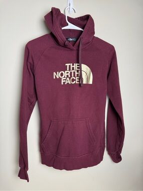 The North Face Women's Wine Red Pullover Hoodie
